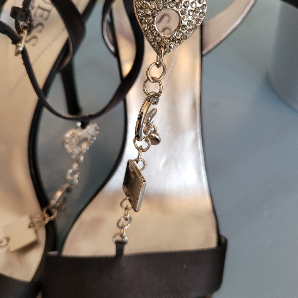 Guess By Marciano sandals - Picture 5 of 10